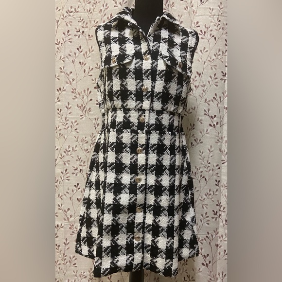 VENUS Dresses & Skirts - Venus - Houndstooth A-Line Dress (NWT)